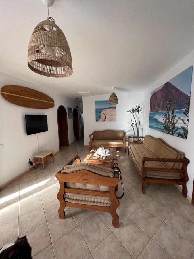 Auberge de jeunesse Pura Vida Surf Camp & School à La Oliva Extérieur photo