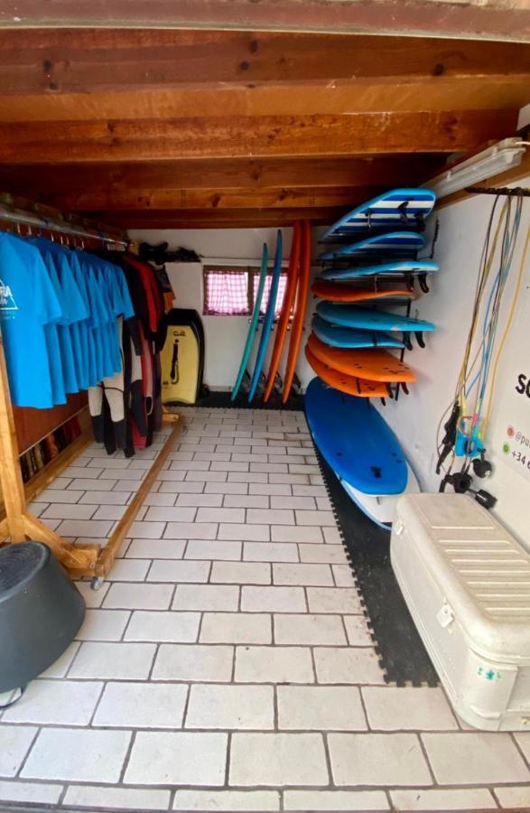 Auberge de jeunesse Pura Vida Surf Camp & School à La Oliva Extérieur photo